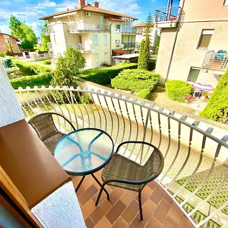 Unio Vendeghaz 1 Apartment Siofok