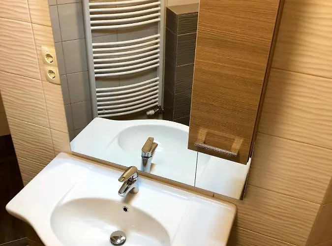 Unio 1 Apartman *